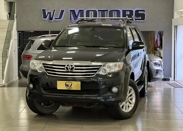 Carro Toyota Hilux SW4 2014 2.7 4x2 SR
