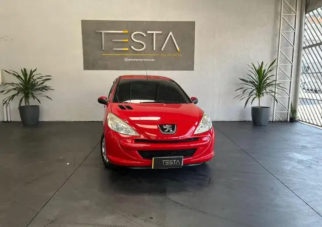 Carro Peugeot 207 2013 Hatch XR 1.4 8V (flex) 4p