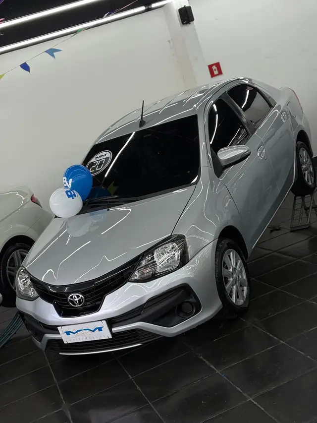 Carro Toyota Etios Sedan 2020 X Plus 1.5 (Aut) (Flex)