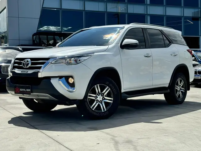 Carro Toyota SW4 2019 2.7 SRV 7L 4x2 (Aut) (Flex)
