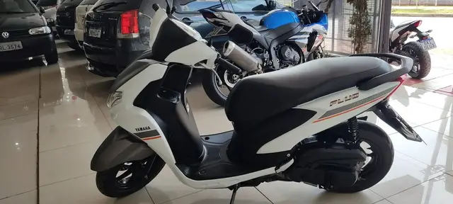 Carro Yamaha Fluo 2023 ABS