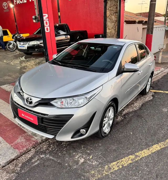 Carro Toyota Yaris Sedan 2019 1.5 XL CVT (Flex)