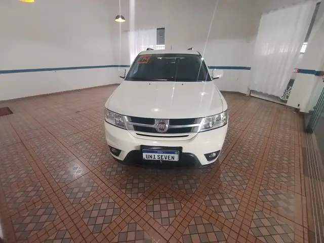 Carro Fiat Freemont 2014 2.4 16V Emotion (Aut)