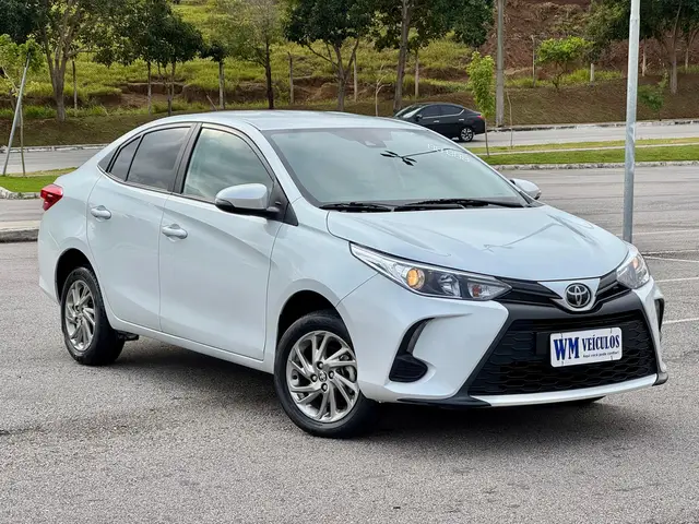 Carro Toyota Yaris Sedan 2023 XS 1.5 (Flex) (Aut)