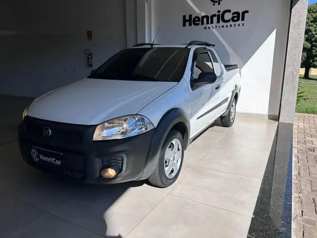 Carro Fiat Strada 2016 Working 1.4 (Flex)