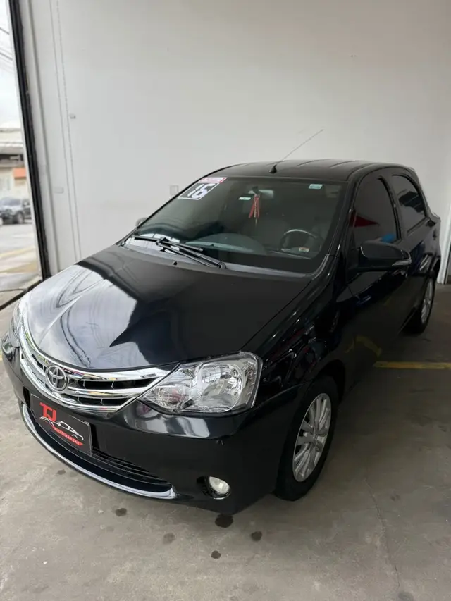 Carro Toyota Etios 2016 XLS 1.5 (Flex)