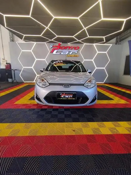 Carro Ford Fiesta Sedan 2014 SE 1.6 Rocam (Flex)