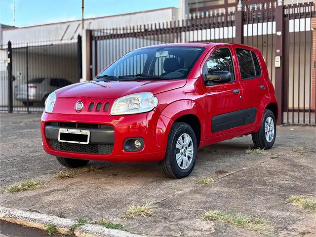 Carro Fiat Uno 2013 Vivace Italia 1.0 8V (Flex) 4p