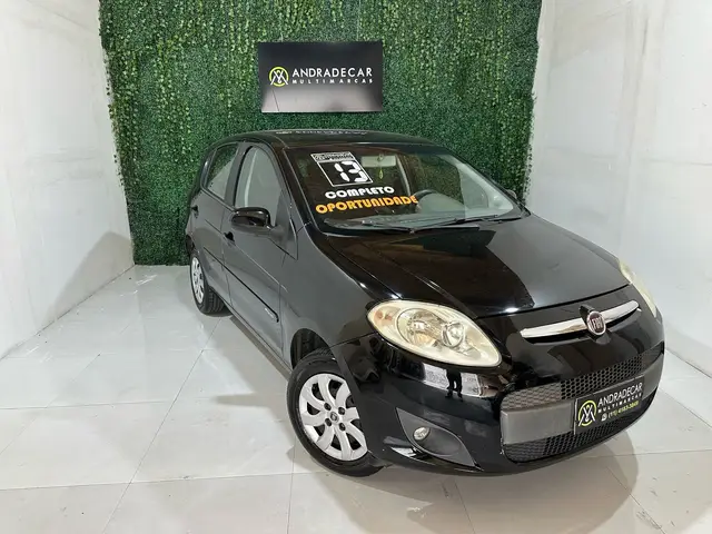 Carro Fiat Palio 2013 Attractive 1.4 8V (Flex)
