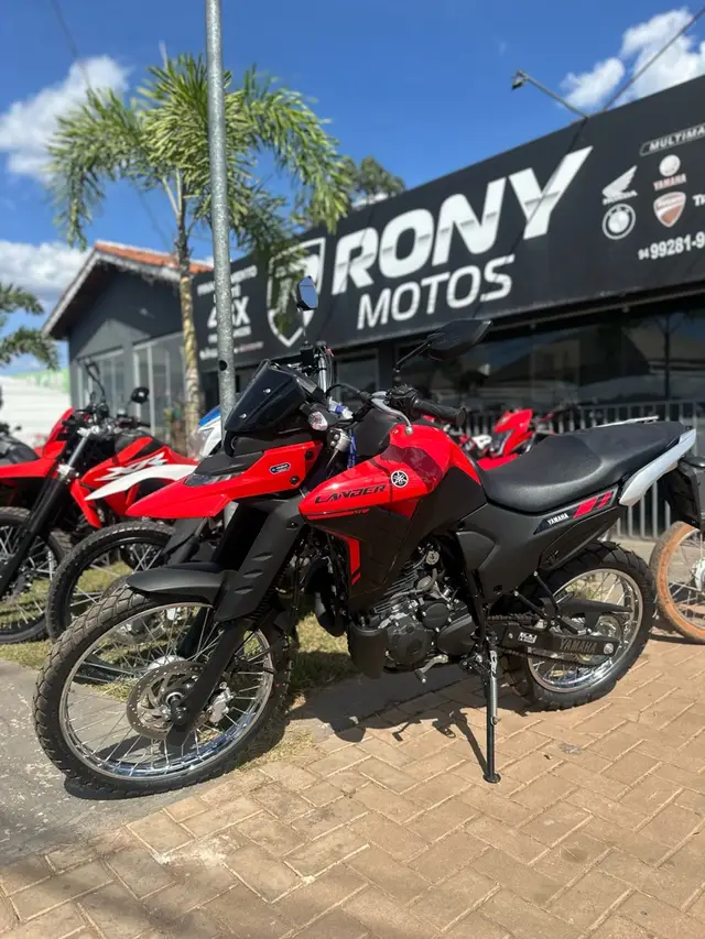 Moto Yamaha XTZ 250 Lander 2025 Connected