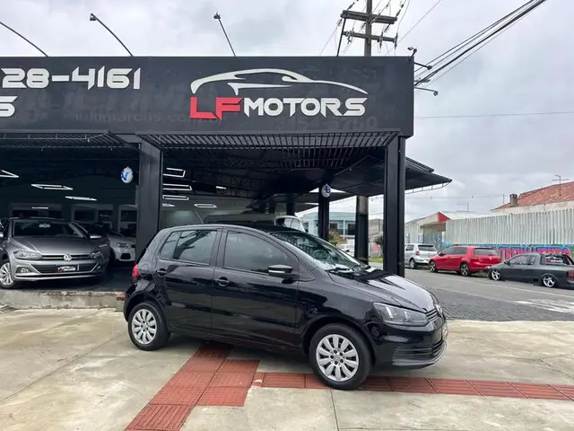 Carro Volkswagen Fox 2016 1.0 MPI Trendline (Flex)