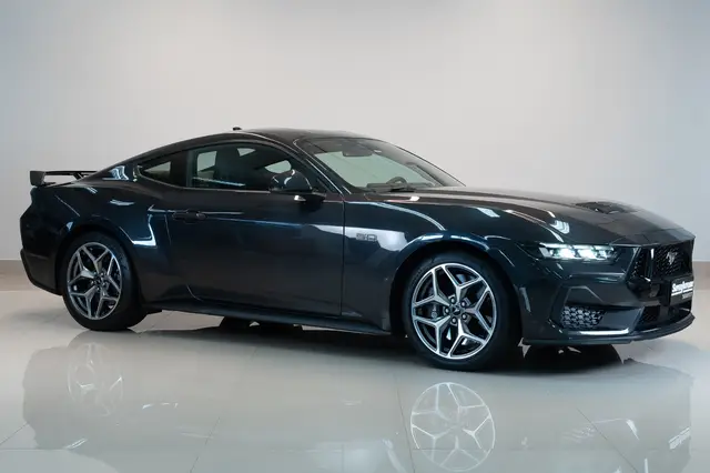 Carro Ford Mustang 2024 GT Performance