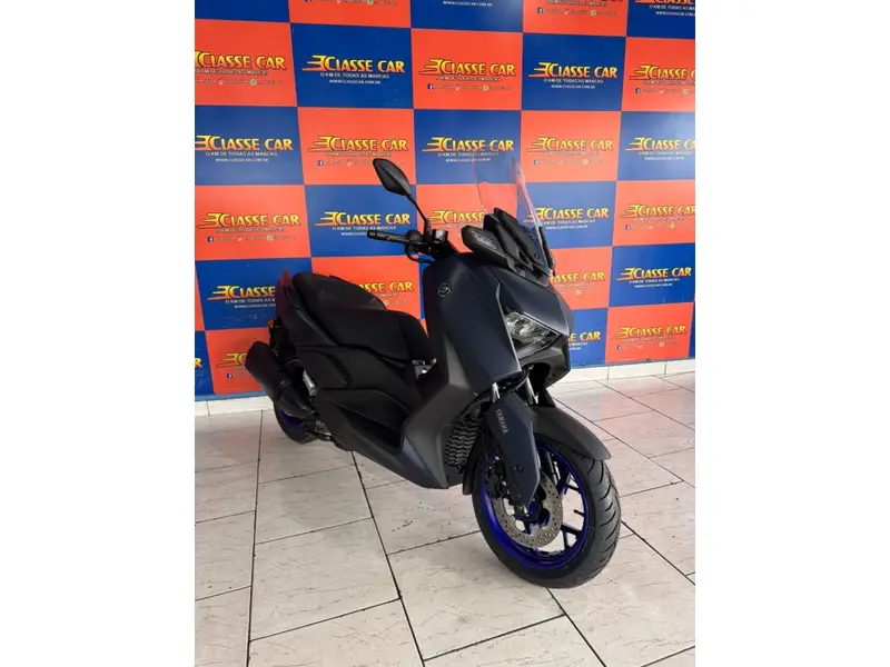 Yamaha XMax 250 Connected