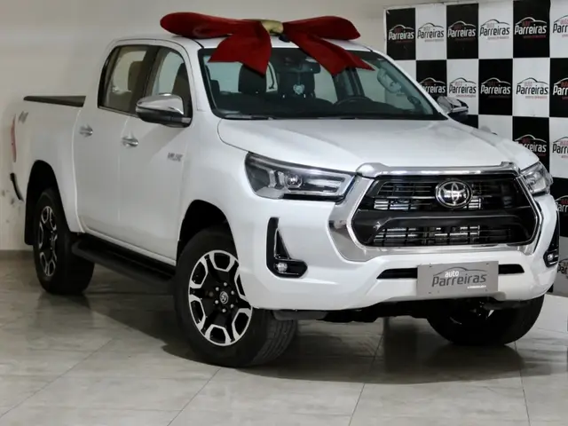 Carro Toyota Hilux Cabine Dupla 2024 SRX 4x4 2.8 Diesel
