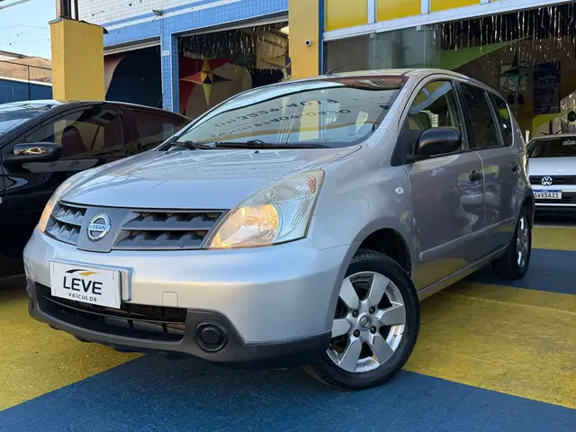 Carro Nissan Livina 2010 S 1.8 16V (flex) (aut)