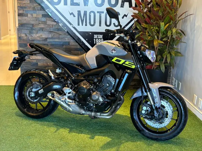 Yamaha MT-09 ABS