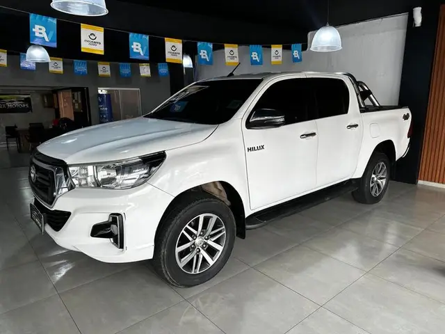 Carro Toyota Hilux Cabine Dupla 2020 Hilux 2.8 TDI SRV CD 4x4 (Aut)