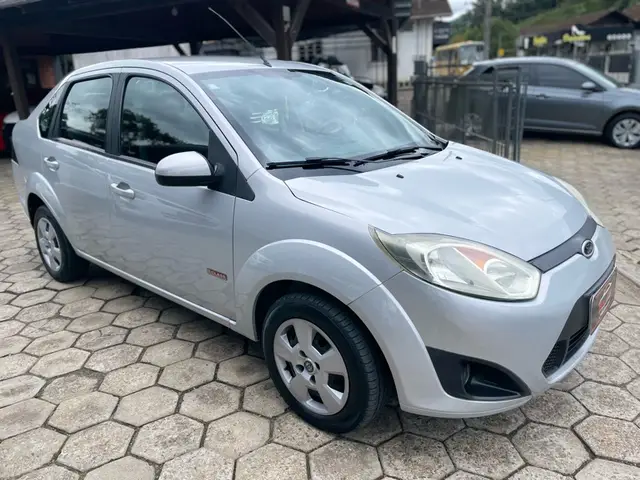 Carro Ford Fiesta Sedan 2012 1.6 (Flex)