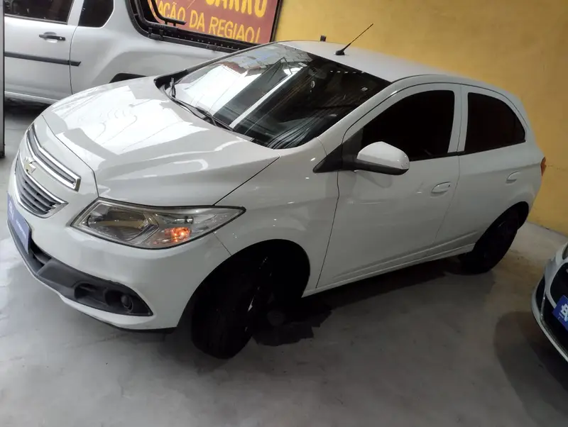 Chevrolet Onix 1.0 LT SPE/4