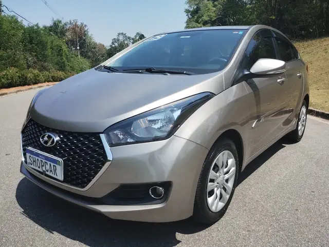 Carro Hyundai HB20S 2019 1.0 Comfort Plus (Flex)