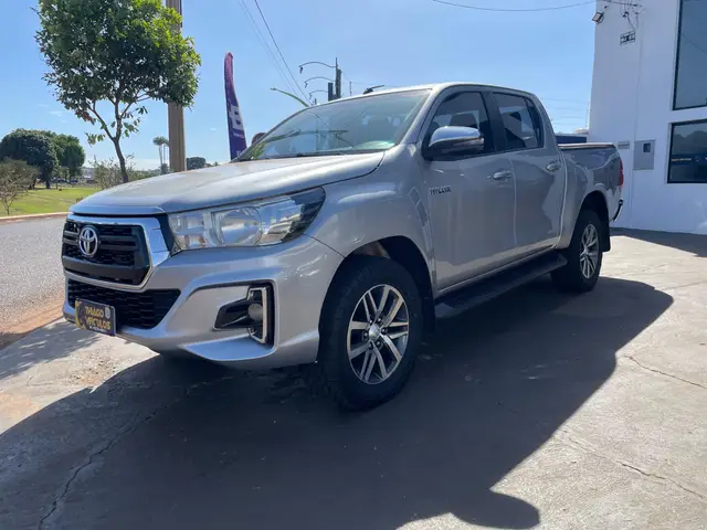 Carro Toyota Hilux Cabine Dupla 2018 Hilux 2.8 16v TDI SRV CD 4x4 (Aut)