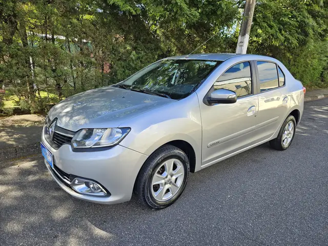 Carro Renault Logan 2015 Dynamique 1.6 8V