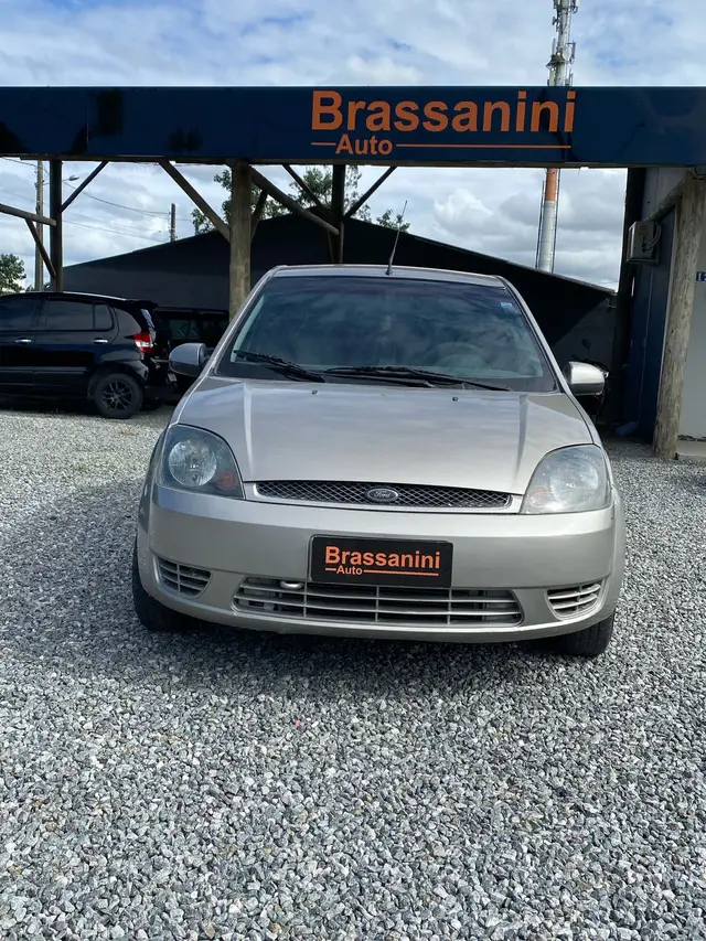 Carro Ford Fiesta Sedan 2005 Supercharger 1.0