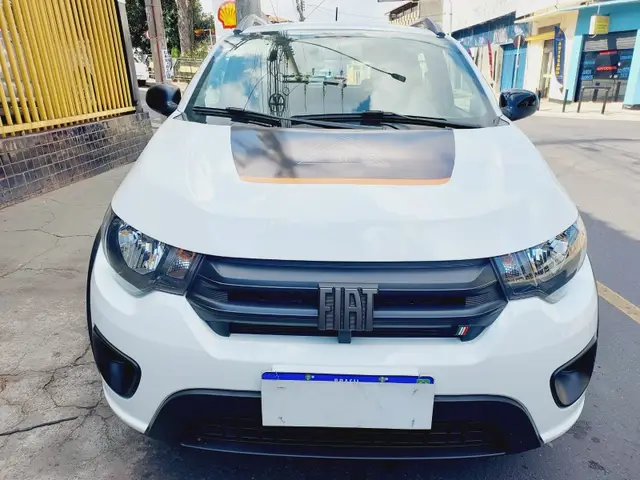Carro Fiat Mobi 2024 Trekking 1.0