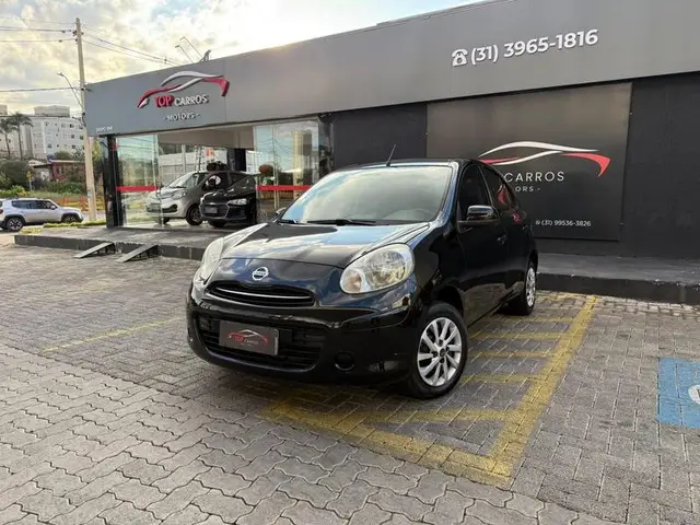 Carro Nissan March 2013 1.0 16V (Flex)
