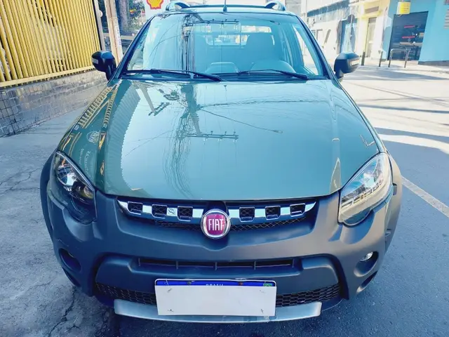 Carro Fiat Strada 2015 Adv.1.8 16V Dualogic Flex CD