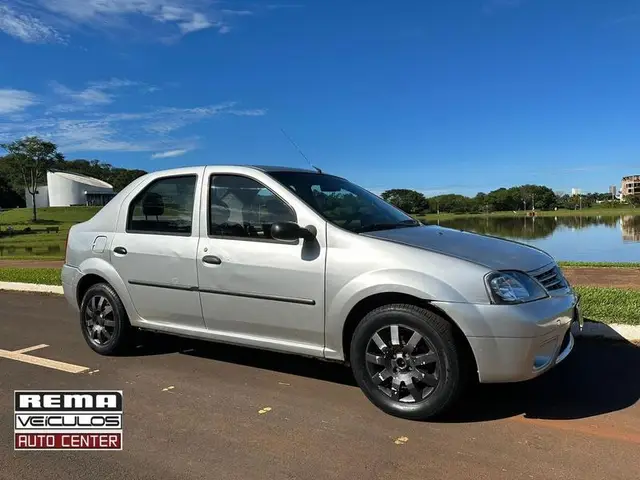 Carro Renault Logan 2009 Expression 1.0 16V (flex)