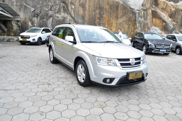 Carro Fiat Freemont 2013 2.4 16V Precision (Aut)