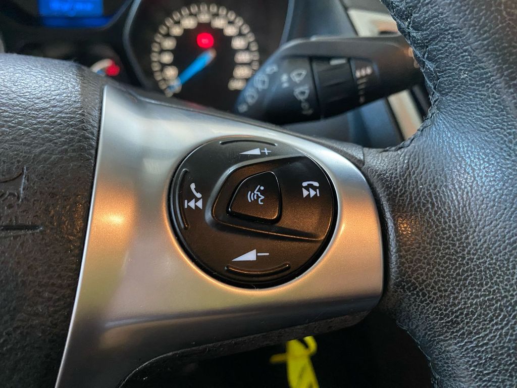Focus Hatch S 1.6 16V TiVCT PowerShift