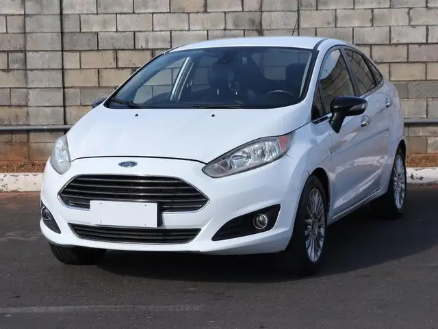 Carro Ford Fiesta Sedan 2014 SE 1.6 Rocam (Flex)