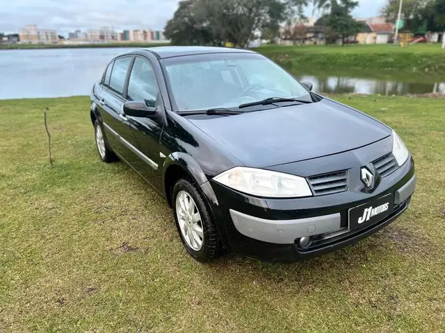 Carro Renault Megane Sedan 2009 Mégane Sedan Dynamique 1.6 16V (flex)