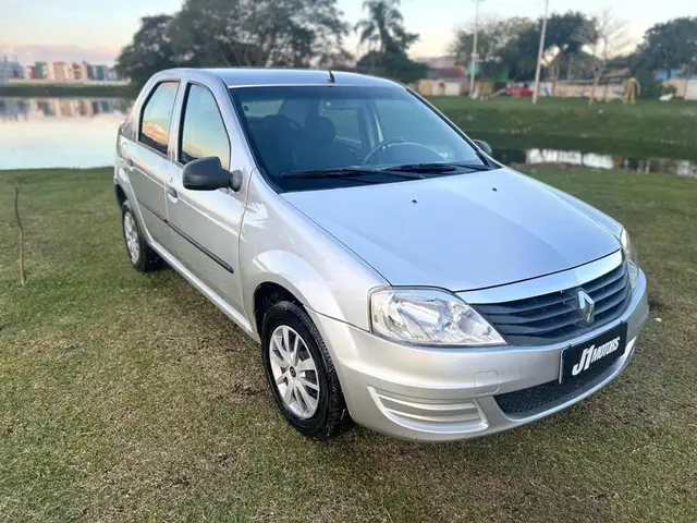Carro Renault Logan 2011 Authentique 1.0 16V (flex)