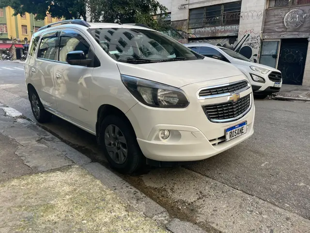 Carro Chevrolet Spin 2018 Advantage 5S 1.8 (Flex) (Aut)