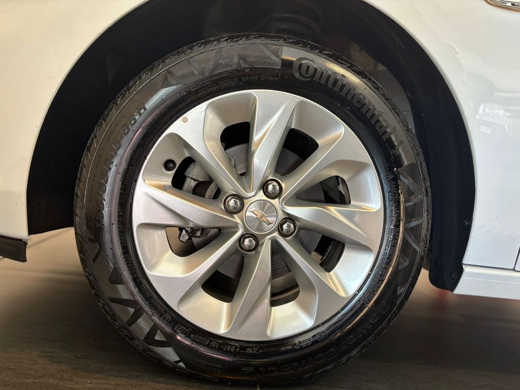 Onix LT 1.0 Turbo (Flex)
