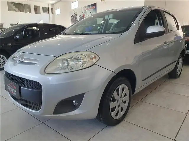 Carro Fiat Palio 2014 Attractive 1.0 8V (Flex)