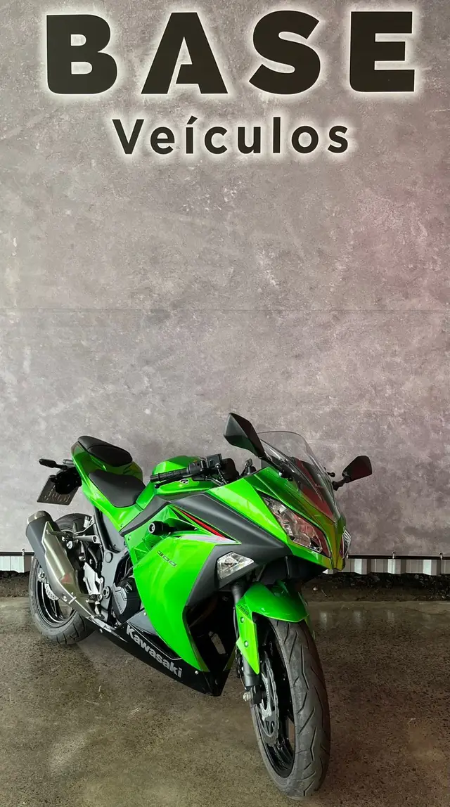 Moto Kawasaki Ninja 2024 300