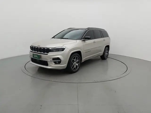 Carro Jeep Commander 2023 Overland 1.3 T270