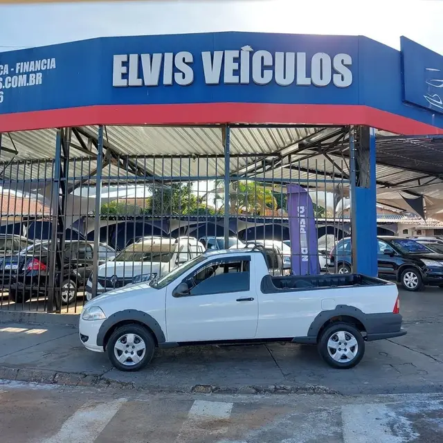 Carro Fiat Strada 2013 Working 1.4 (Flex)