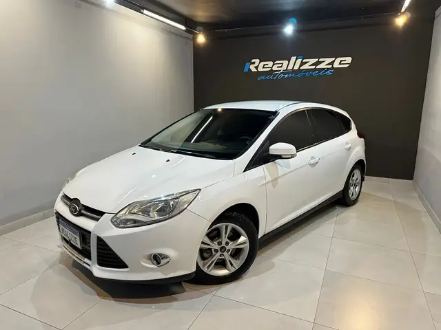 Carro Ford Focus Hatch 2014 SE 1.6 16V TiVCT