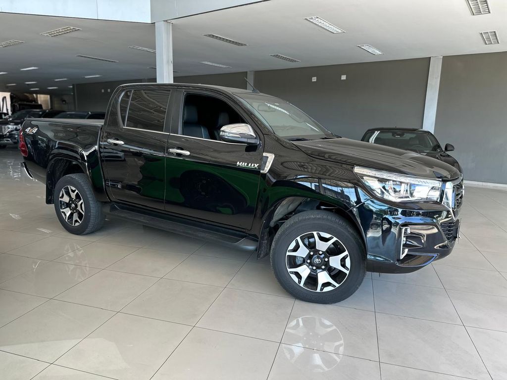 Hilux Cabine Dupla Hilux 2.8 TDI SRX CD 4x4 (Aut)