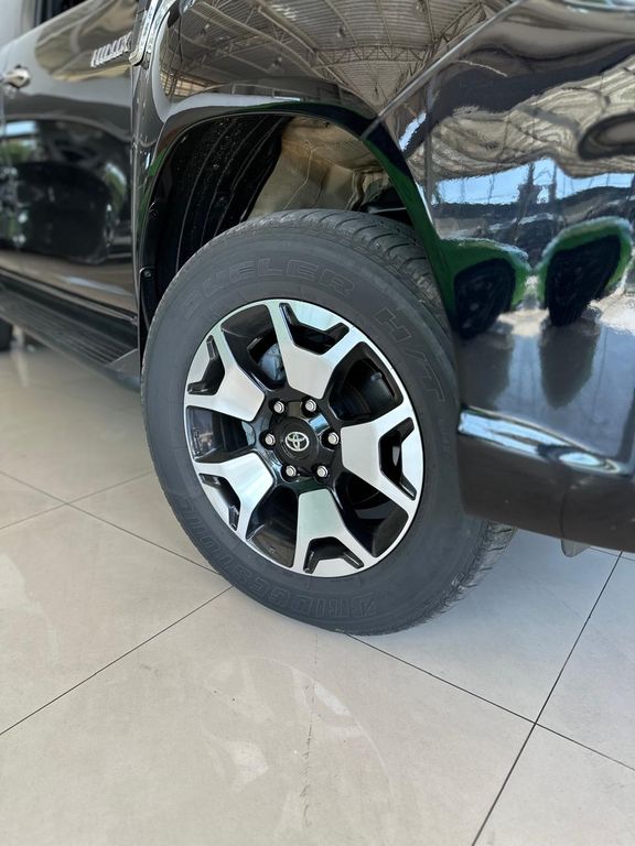 Hilux Cabine Dupla Hilux 2.8 TDI SRX CD 4x4 (Aut)