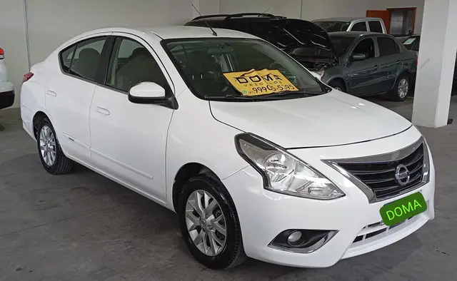 Carro Nissan Versa 2017 1.6 16V SV FlexStart CVT (Flex)