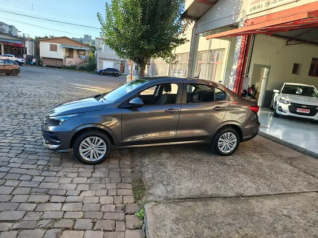Carro Fiat Cronos 2023 Drive 1.3 (Flex) MT