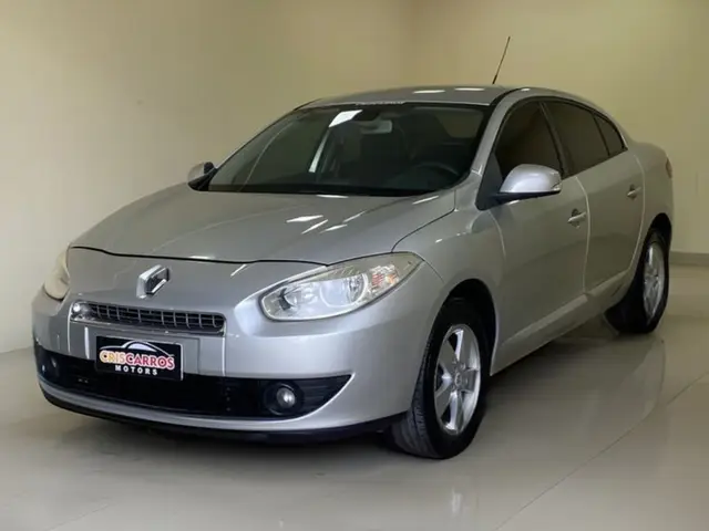 Carro Renault Fluence 2014 2.0 16V Dynamique (Flex)