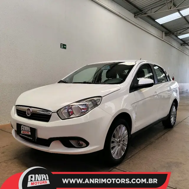 Carro Fiat Grand Siena 2015 Essence 1.6 16V (Flex)