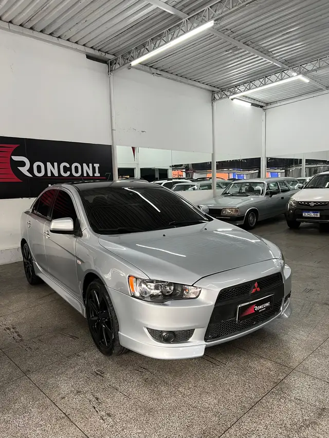 Carro Mitsubishi Lancer 2013 2.0 16V